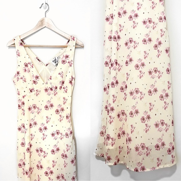 Princess Polly Nellie Plunge Maxi Dress in Yellow Floral - Picture 6 of 9